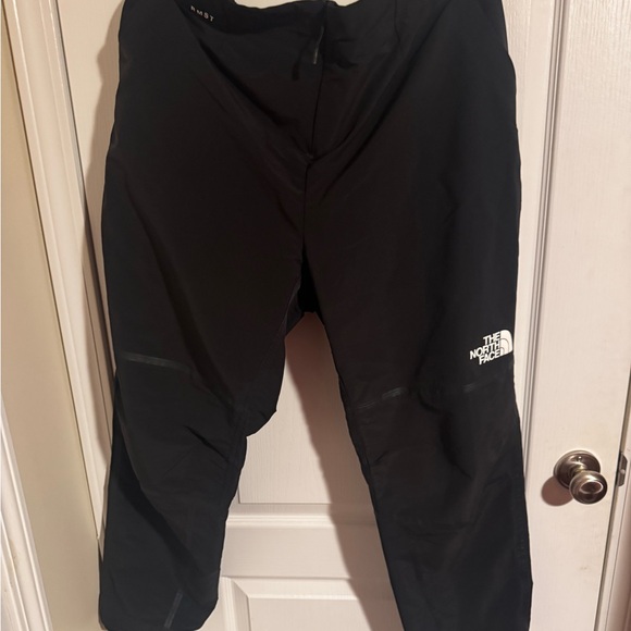 Women’s Northface pants - Picture 1 of 2